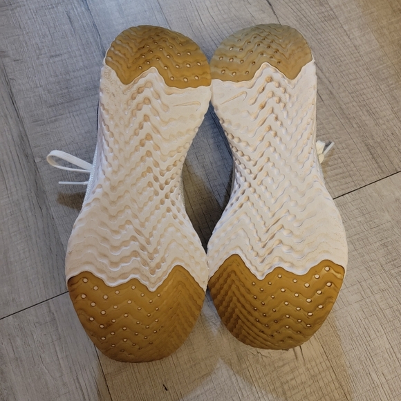 Nike Epic React Flyknit White - Picture 5 of 7